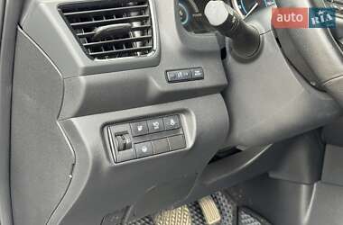 Хэтчбек Nissan Leaf 2022 в 