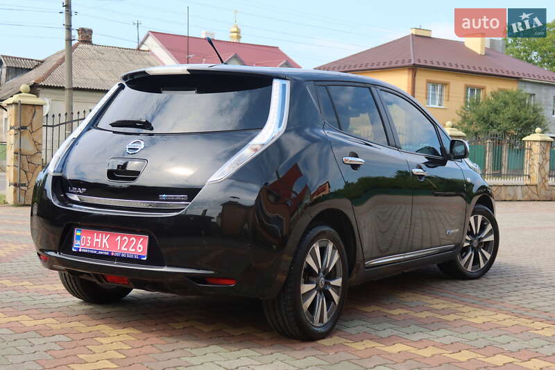 Хэтчбек Nissan Leaf 2013 в Самборе