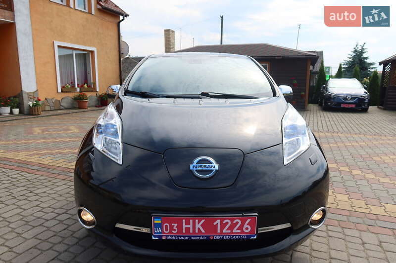Хэтчбек Nissan Leaf 2013 в Самборе