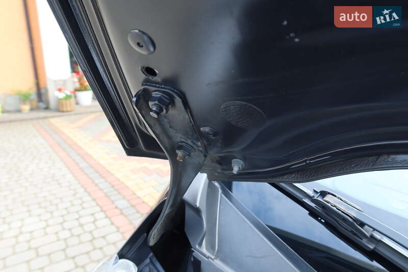 Хэтчбек Nissan Leaf 2013 в Самборе
