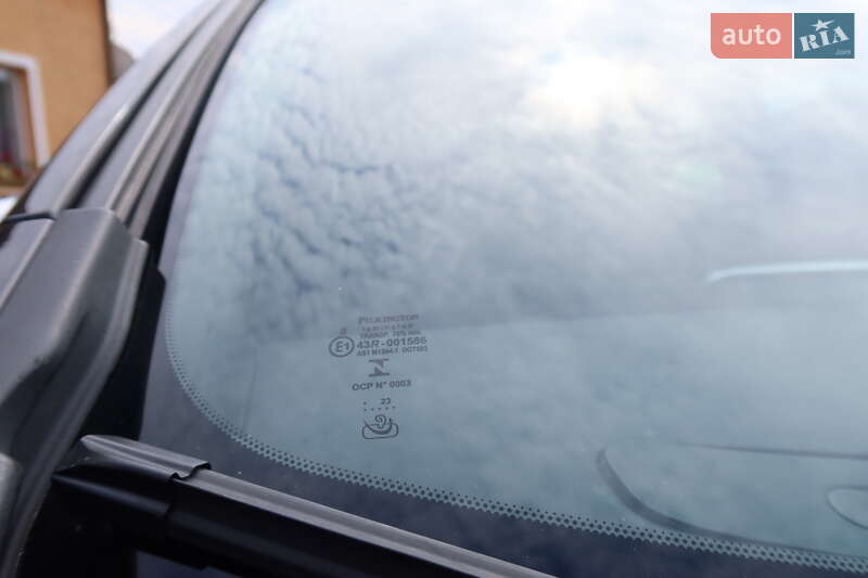 Хэтчбек Nissan Leaf 2013 в Самборе