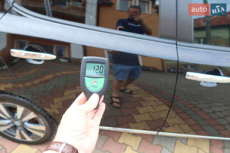 Хэтчбек Nissan Leaf 2013 в Самборе