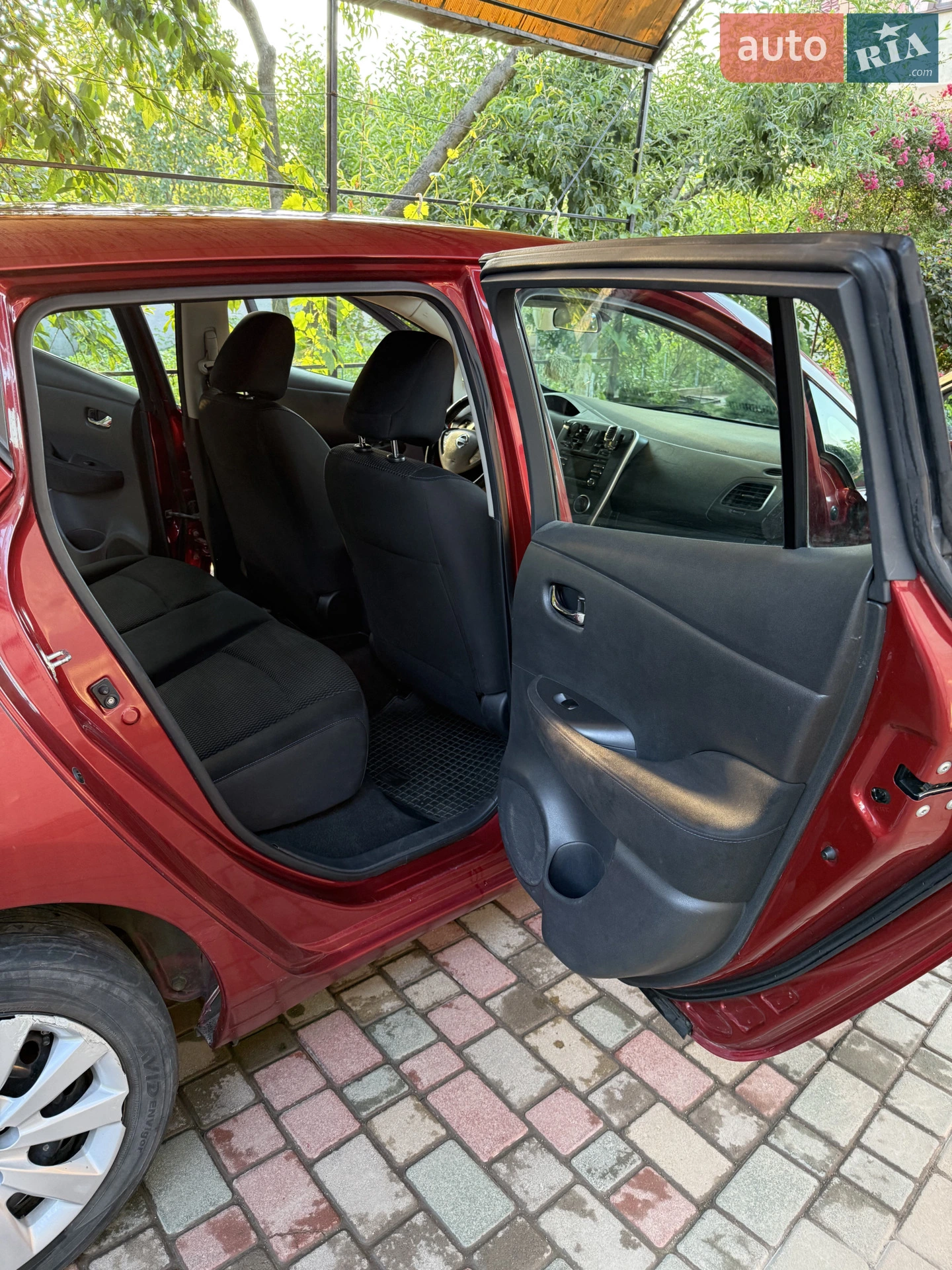 2015 Nissan Leaf - мініатюра 10