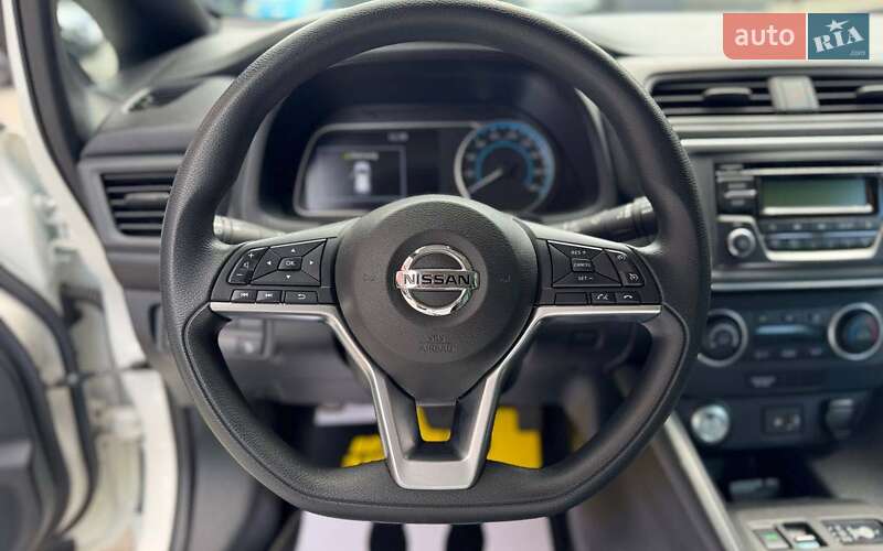 Хэтчбек Nissan Leaf 2022 в Черновцах