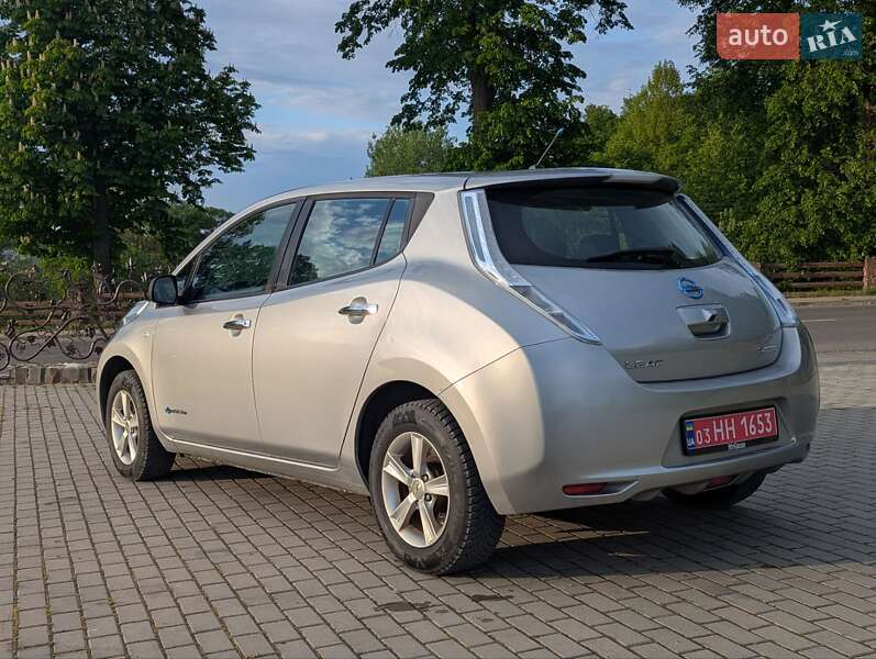 Хэтчбек Nissan Leaf 2013 в Дрогобыче