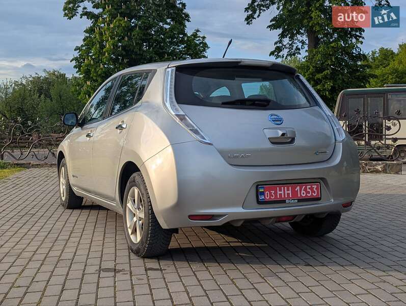 Хэтчбек Nissan Leaf 2013 в Дрогобыче