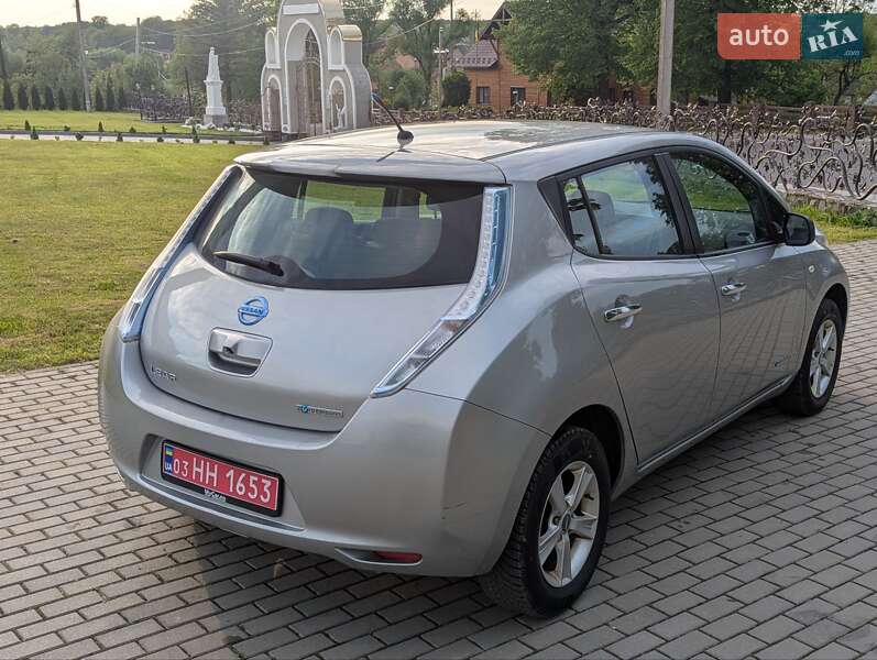 Хэтчбек Nissan Leaf 2013 в Дрогобыче