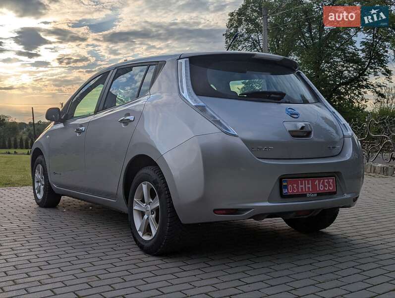 Хэтчбек Nissan Leaf 2013 в Дрогобыче