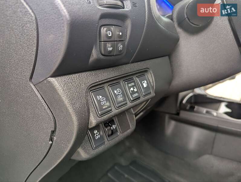 Хэтчбек Nissan Leaf 2013 в Дрогобыче