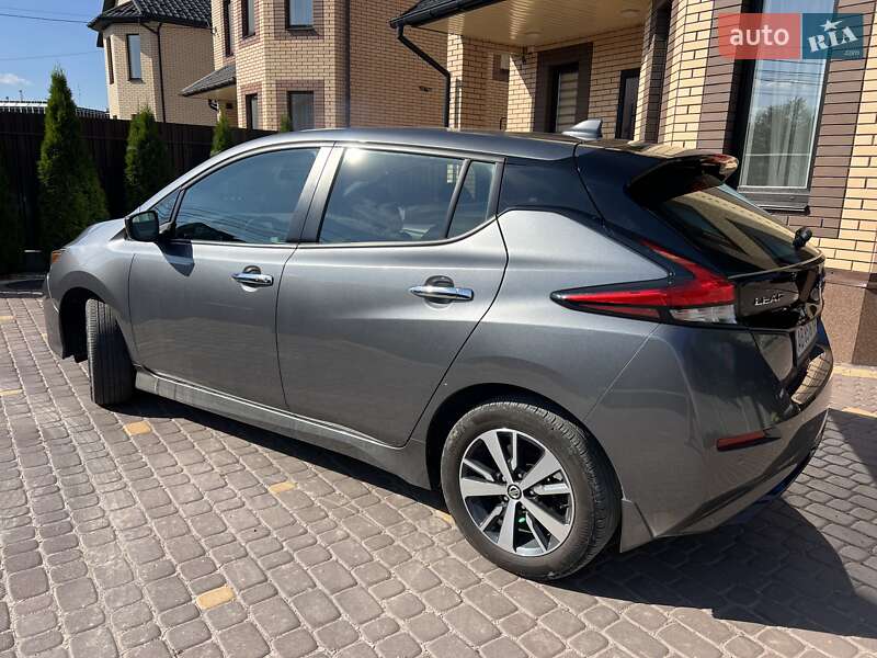 Хетчбек Nissan Leaf 2021 в Вінниці