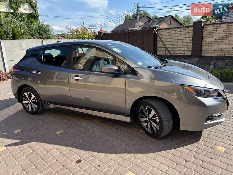 Хетчбек Nissan Leaf 2021 в Вінниці