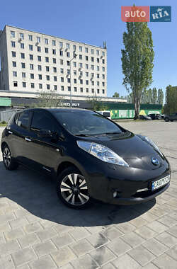Хетчбек Nissan Leaf 2015 в Черкасах