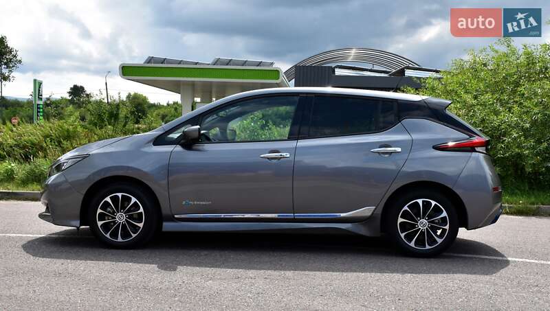 Хэтчбек Nissan Leaf 2018 в Дрогобыче