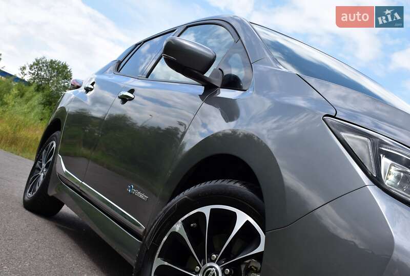 Хэтчбек Nissan Leaf 2018 в Дрогобыче
