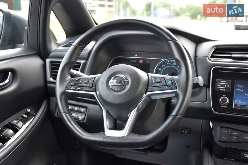Хэтчбек Nissan Leaf 2018 в Дрогобыче