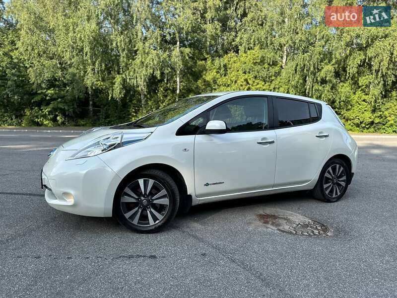 Хетчбек Nissan Leaf 2016 в Трускавці