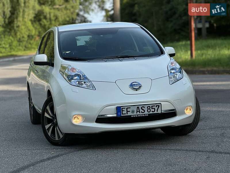 Хетчбек Nissan Leaf 2016 в Трускавці