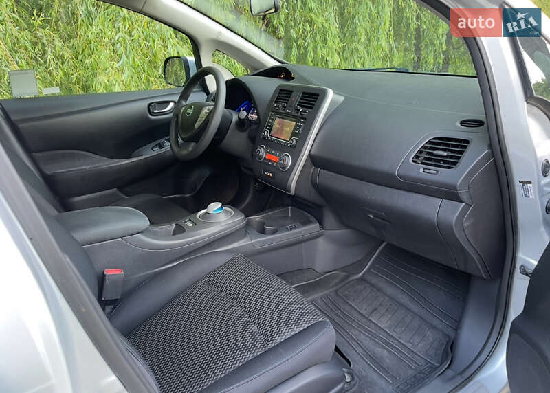 Хетчбек Nissan Leaf 2016 в Львові