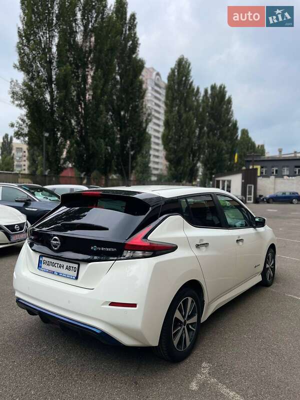 Хетчбек Nissan Leaf 2018 в Києві