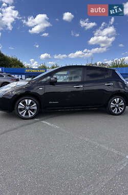 Хэтчбек Nissan Leaf 2014 в 