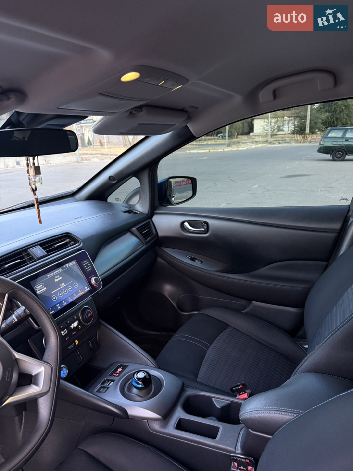 2022 Nissan Leaf - мініатюра 9