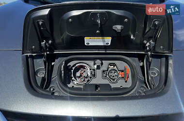 Хэтчбек Nissan Leaf 2022 в 