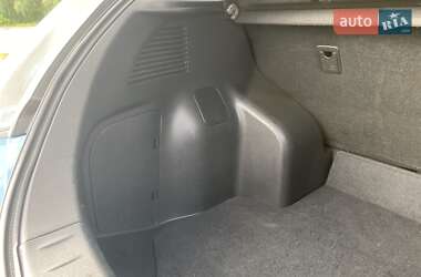 Хетчбек Nissan Leaf 2014 в 