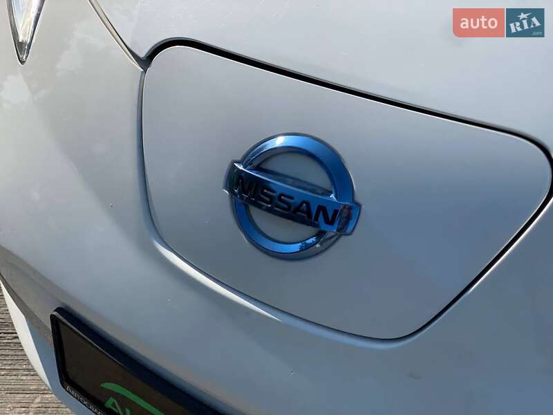 Хетчбек Nissan Leaf 2013 в Києві