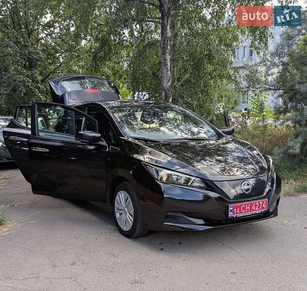 Хэтчбек Nissan Leaf 2022 в Ровно