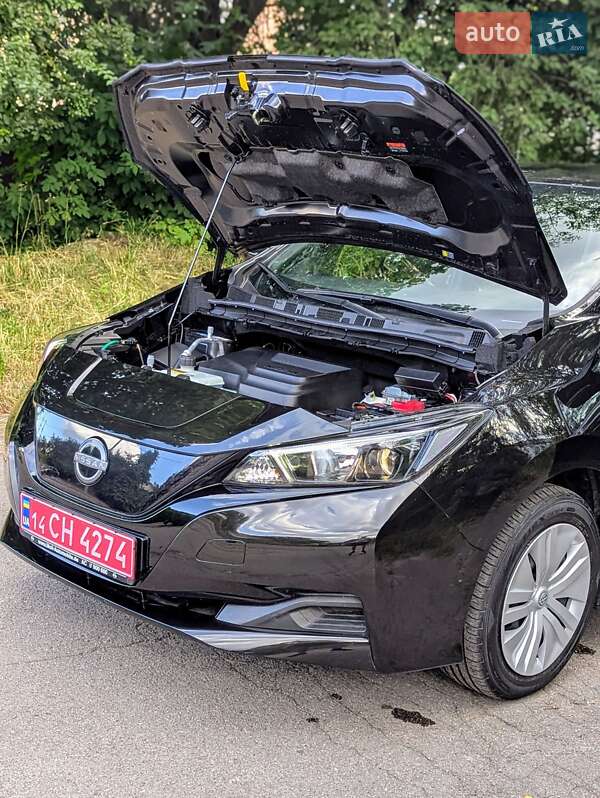 Хэтчбек Nissan Leaf 2022 в Ровно