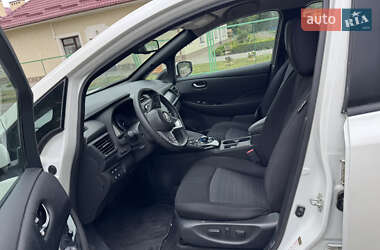 Хэтчбек Nissan Leaf 2023 в 
