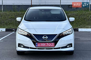 Хэтчбек Nissan Leaf 2020 в 