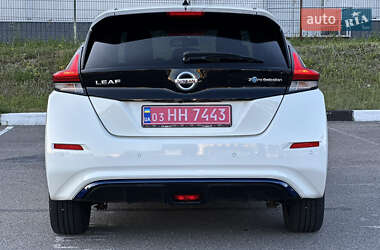 Хэтчбек Nissan Leaf 2020 в 
