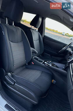 Хэтчбек Nissan Leaf 2020 в 