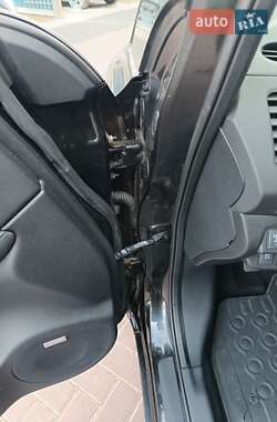 Хэтчбек Nissan Leaf 2015 в 