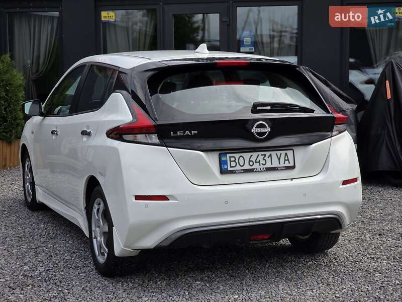 Хетчбек Nissan Leaf 2022 в Тернополі