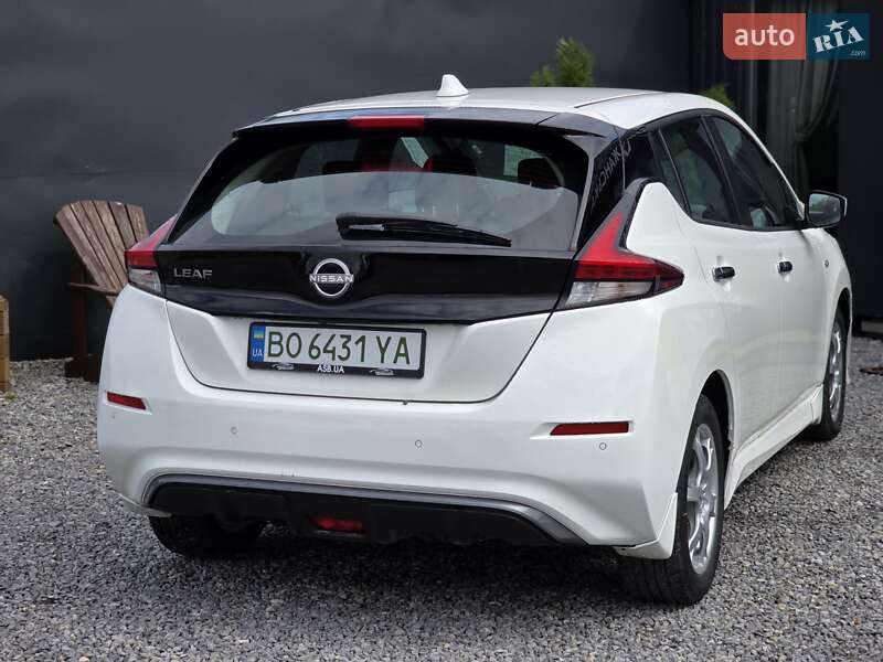Хетчбек Nissan Leaf 2022 в Тернополі