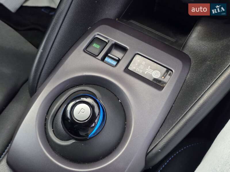 Хетчбек Nissan Leaf 2022 в Тернополі