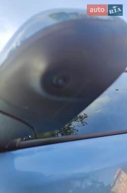 Хэтчбек Nissan Leaf 2013 в 