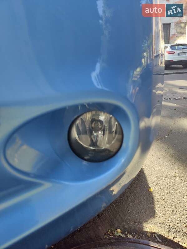 Хетчбек Nissan Leaf 2013 в Одесі