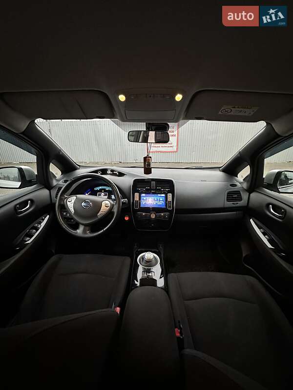 Хэтчбек Nissan Leaf 2014 в Белогородке