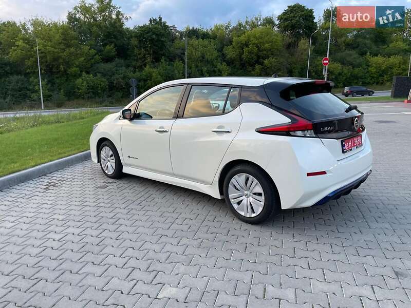 Хетчбек Nissan Leaf 2020 в Тернополі