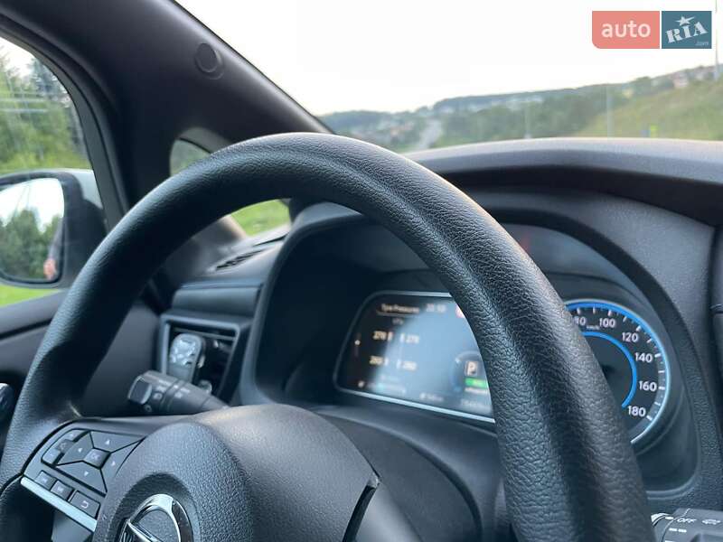 Хетчбек Nissan Leaf 2020 в Тернополі