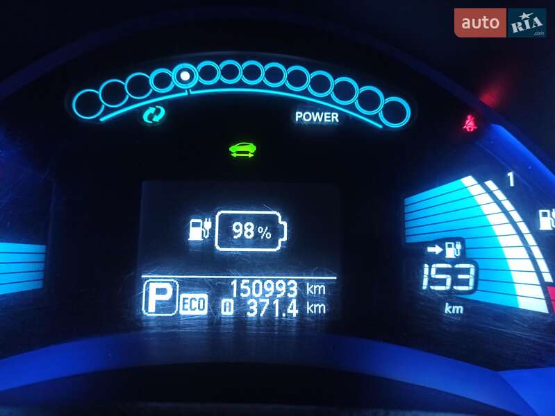 Хетчбек Nissan Leaf 2015 в Вінниці