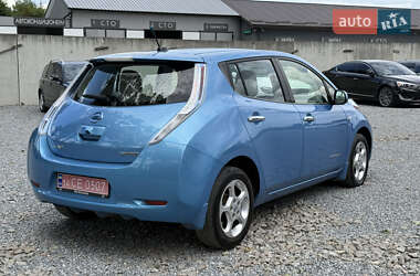 Хэтчбек Nissan Leaf 2012 в 