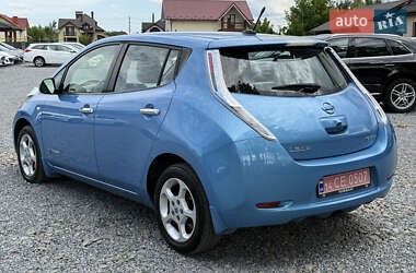 Хэтчбек Nissan Leaf 2012 в 