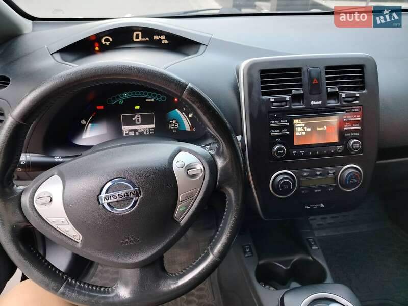 Хетчбек Nissan Leaf 2014 в Черкасах