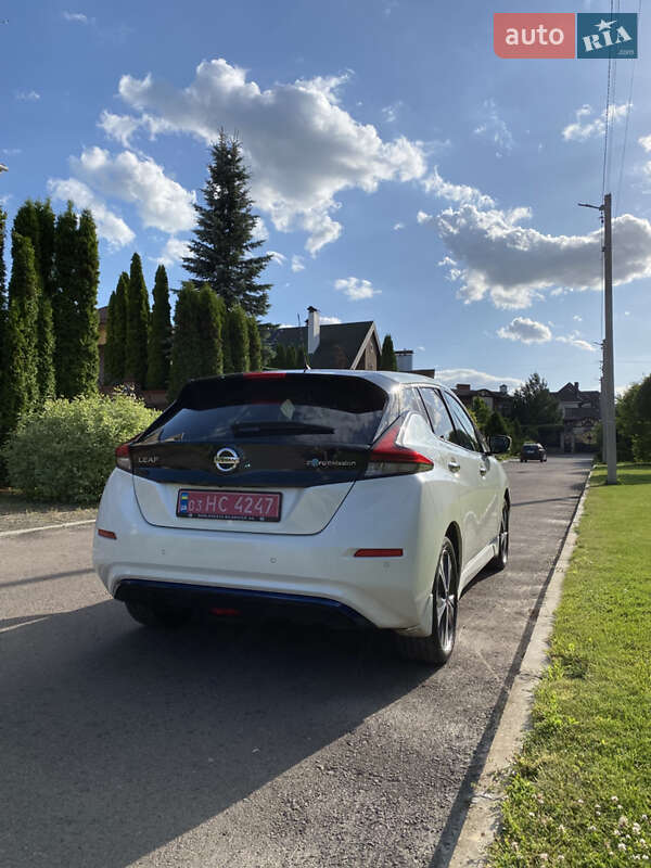 Хэтчбек Nissan Leaf 2020 в Ровно
