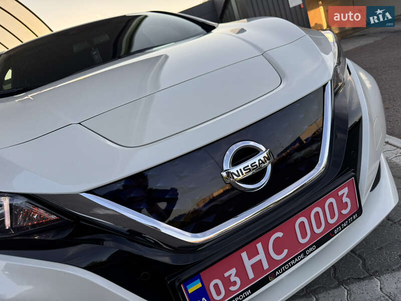 Хэтчбек Nissan Leaf 2018 в Дрогобыче