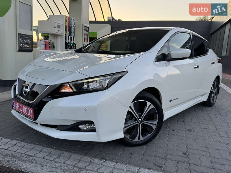 Хэтчбек Nissan Leaf 2018 в Дрогобыче